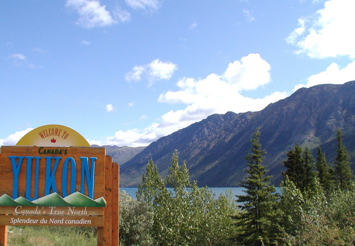 Yukon welcome sign