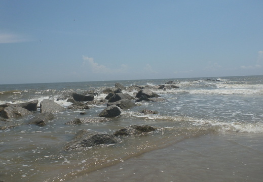 Rocks at the end of Folly Field Beach