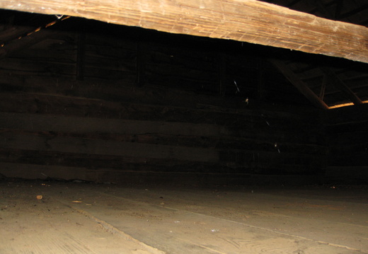 Space in the loft 2